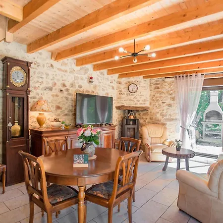 Le Tourel Saint-Cernin-de-l'Herm